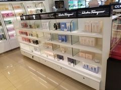 -国药中服免税(北京坊店)