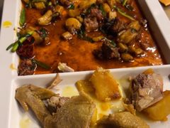 -隔壁老王·家常云南菜(花巷店)