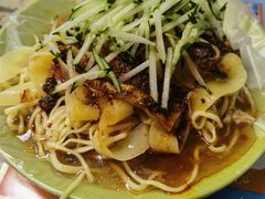 -艾力江和田馕坑烤肉店