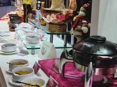 -亚洲国际大酒店·云顶阁旋转自助餐厅