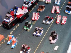 -八一路好吃街(雨田商务大厦店)