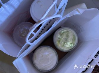 「喜茶(鲁能城购物中心店)」来鲁能城玩刚好赶上喜茶买