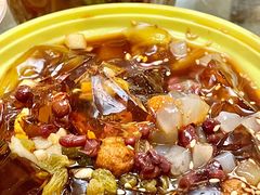 -爆炸头阿姨小四川正宗川味小吃(无任何分店)