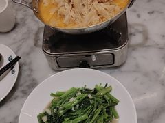 -小菜园新徽菜(宜兴八佰伴店)