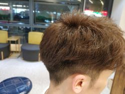 -PE SALON