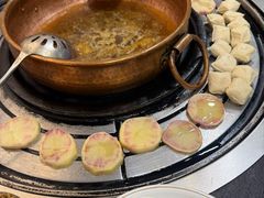 -阿山卓·野生菌火锅·纳西火塘烤肉