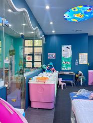 -蓝鲸快乐宝贝婴童游泳馆(南飞鸿十年城店)