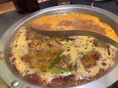 -沸炉重庆老火锅(军事博物馆店)