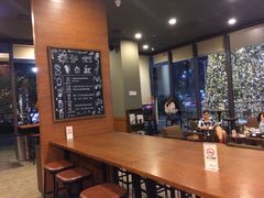 大堂-星巴克臻选(深圳龙华红山天虹店)