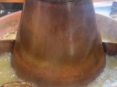 -果松木炭酸菜铜火锅·外婆参鸡汤