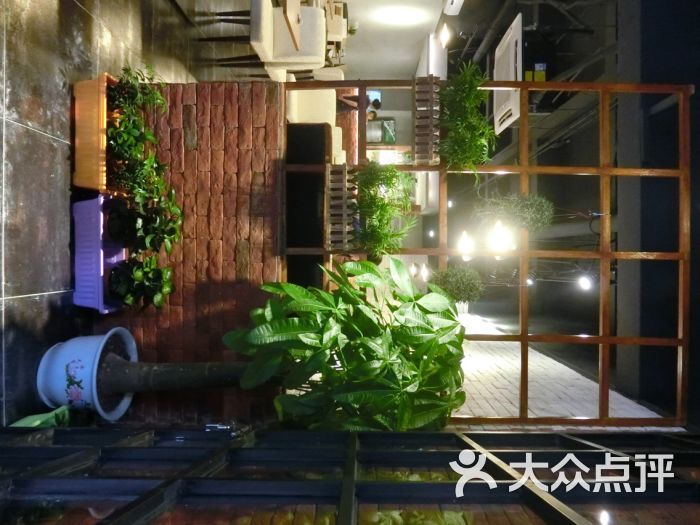 红磨坊西餐厅
