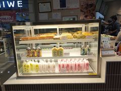 面包甜点陈列柜-奈雪的茶(金凤万达PRO店)