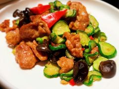 小脆瓜炒雪花猪肉-闽和南(深圳万象城店)