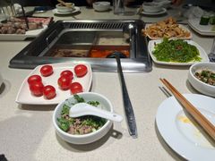 -海底捞火锅鲜切牛肉主题店(长寿路店)