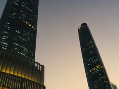 -港丽餐厅(高德置地店)