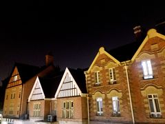 -钟书阁(松江泰晤士小镇店)