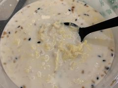 -白翔甜食店