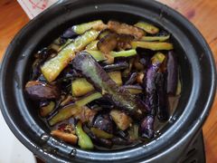 肉臊茄子煲仔-卢庄(江汉路店)