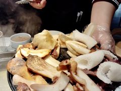 -一朵菌·野生菌探索家火锅(南亚店)