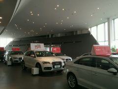 -深圳锦龙奥迪4S店(前海店)