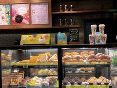 面包甜点陈列柜-星巴克臻选(广州高德置地秋广场店)