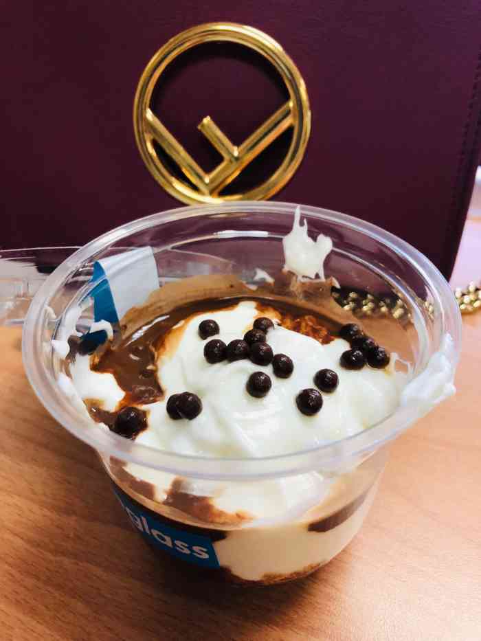 blueglass yogurt阿秋拉尕酸奶(丰联店)-"来这边取东西,看到这个酸奶