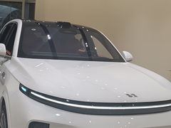 -理想汽车(世纪汇店)
