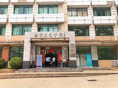 -广州市白云区图书馆