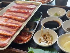 -围炉肉舍•炭烤活鳗•丹东海鲜烤肉(步行街店)