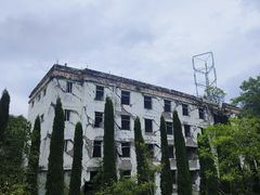 -四川汶川特大地震漩口中学遗址