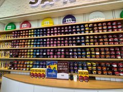 -m豆巧克力世界(上海世茂广场店)