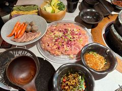 -芸山季·云南山珍菌火锅(人民广场来福士店)