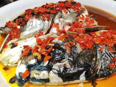 老坛剁椒鱼头王-胡胖子有点味·湘鄂菜(花桥中百仓储店)