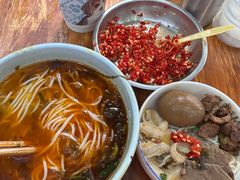 -全家福米线