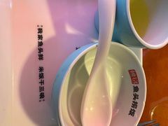 -魏铭鱼头捞饭(晋阳路店)