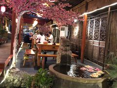 大堂-三道苗苗鱼·美蛙黄辣丁(八里店)