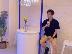 -Blue Concept Cafe&Farm·關於藍