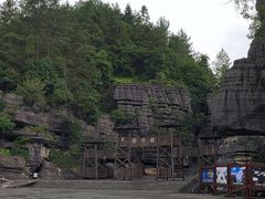 -梭布垭石林景区