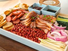 -东口码头·烧鸽子·鱼头泡饼·地方菜(金鹰悦城店)