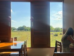 -Chom Cafe and Restaurant