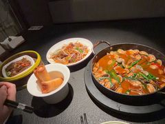 -蝴蝶里·粤菜·点心(滨江龙湖店)