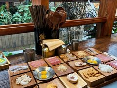 -银米·云南传统过桥米线(双廊黑金冠店)