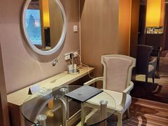 -南京双门楼宾馆(盐仓桥地铁站阅江楼店)