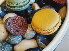 百香果马卡龙-福楼法餐厅FLO