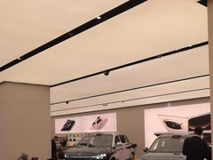 -华为智能生活馆(上海金桥国际商业广场)