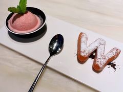 草莓冰淇淋+怀旧糖糕-苏州W酒店·苏滟中餐厅