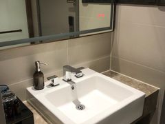 -如家商旅酒店(苏州绿宝广场何山路地铁站店)