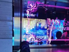 -温莎KTV(珠江路店)