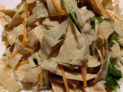 -靠山屯东北农家菜(八龙桥雅苑店)