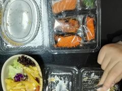 外卖送来摆盘前-米当先寿司(武商众圆广场店)